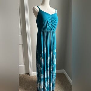 Soma women’s Large Teal Maxi Dress with white Feather Design built in bra